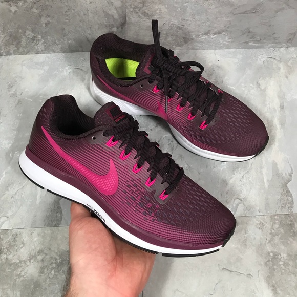 Nike Shoes - Nike Air Zoom Pegasus 34